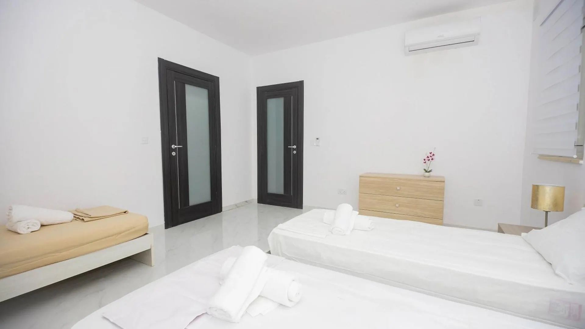 Brewmaster Residence Is-Swieqi 0*,